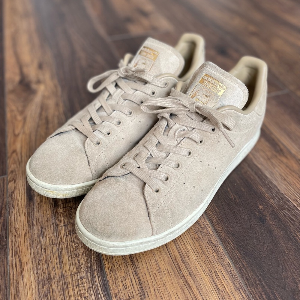 Adidas Stan Smith in cream suede
